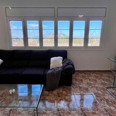 Amplio Apartamento, 5 Camas Sant Esteve Sesrovires Exterior foto